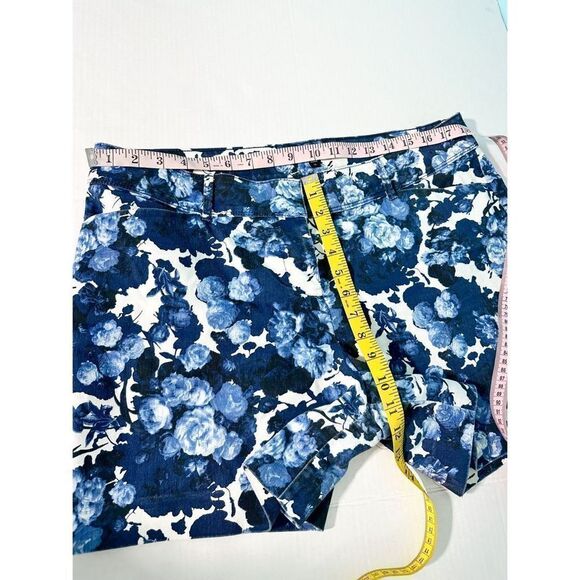 The Limited Women’s Floral Print Flat‎ Front Chino Shorts Blue White Size 14 - Picture 7 of 13